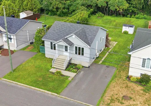 Bungalow for sale - 2320 Rue Schubert, Drummondville, J2B8R1