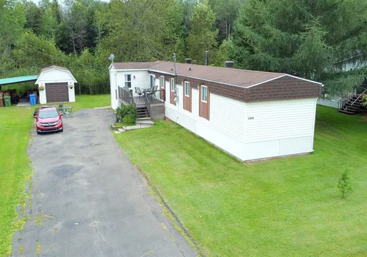 Bungalow à vendre - 544 Rue Biron, Weedon, J0B3J0