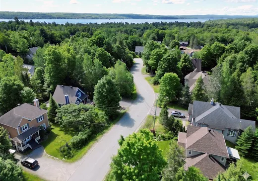 Maison à vendre - 527 Av. des Dômes, Magog, J1X 7S4