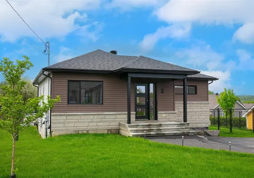 House for sale - 2 Rue Denise, Coaticook, J0B 1L0