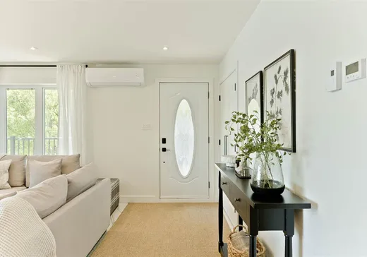 Maison à vendre - 375 Rue des Sapins, Ste-Catherine-De-Hatley, J0B 1W0