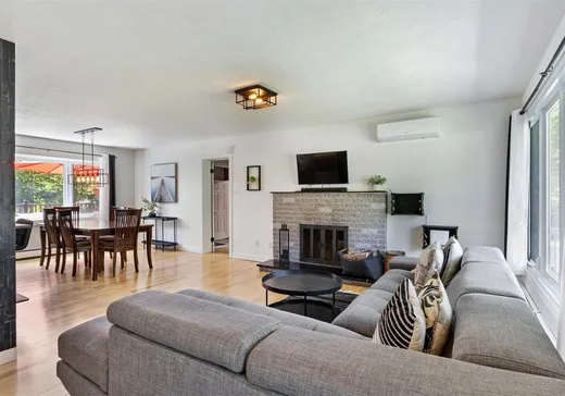Maison à vendre - 370 Rue Bowen, Magog, J1X 1C6