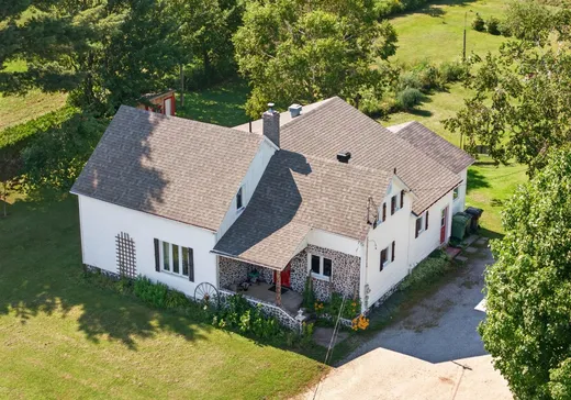 Fermette à vendre - 1079 Rg St-Pierre E., Notre-Dame-des-Lourdes, G0S1T0
