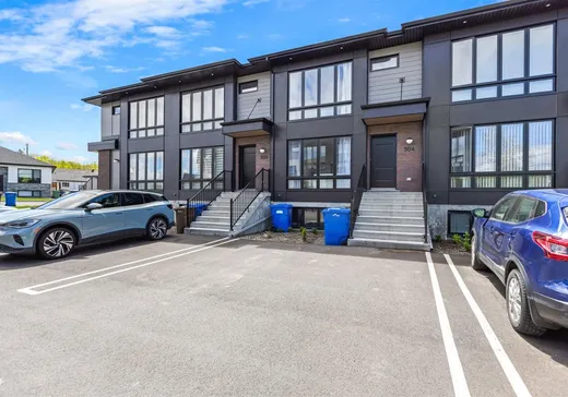Maison à étages à vendre - 304 Rue Laliberté, St-Lambert-De-Lauzon, G0S2W0