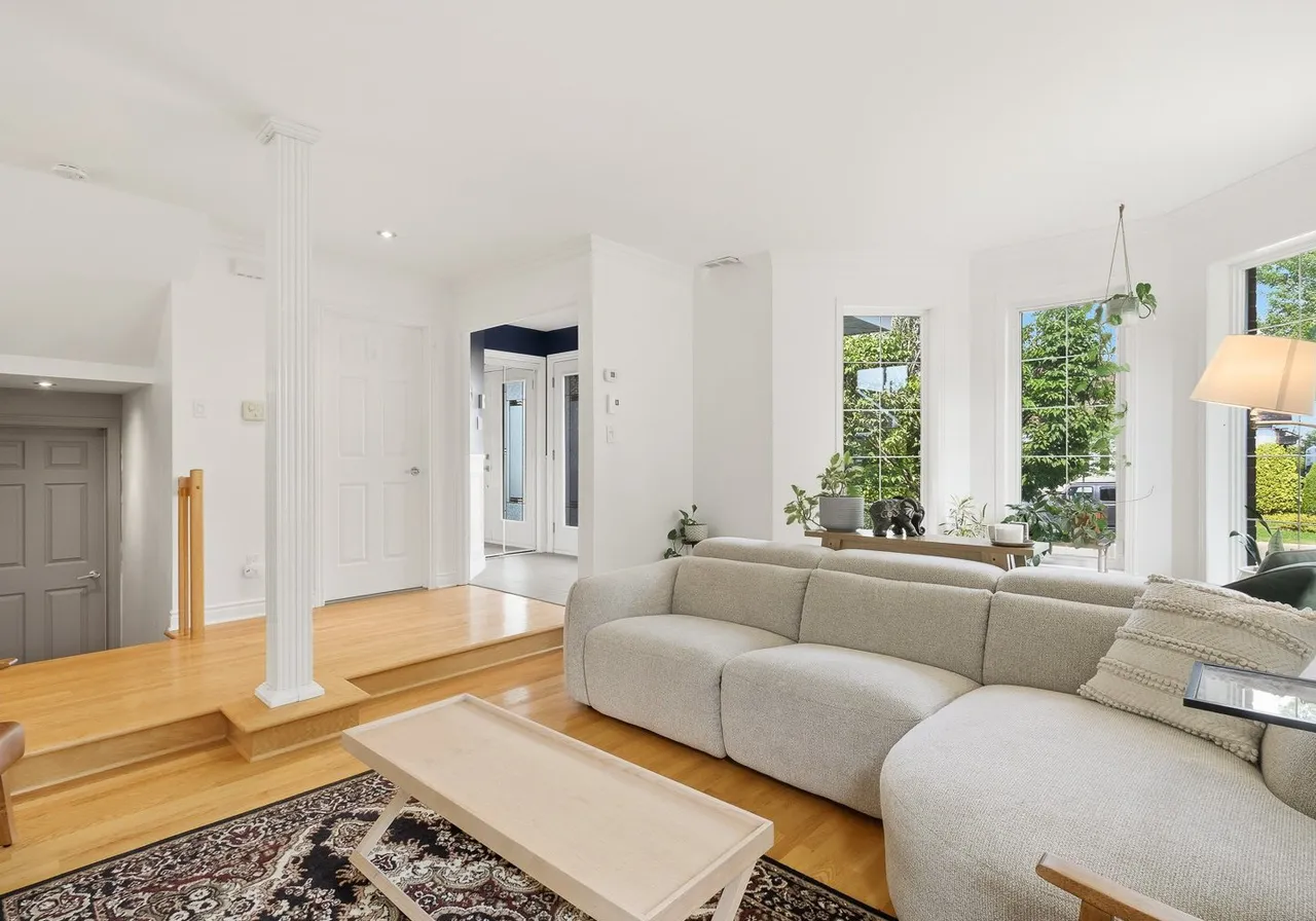 971 Rue Grenet — photo 3