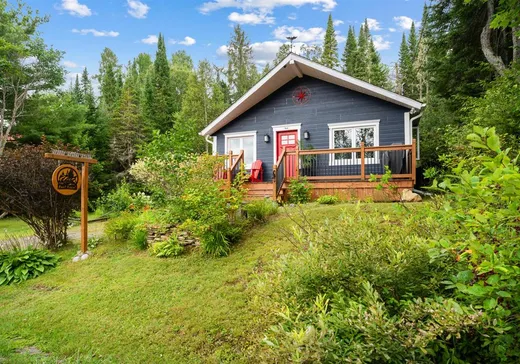 Bungalow à vendre - 910 Ch. Béliveau, Ste-Lucie, J0T2J0