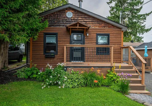 Bungalow à vendre - 47 Rue Maurice-Aveline, Sainte-Adèle, J8B2M8