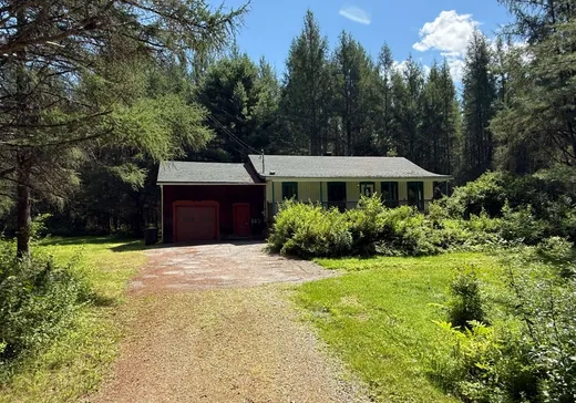 Bungalow à vendre - 4470 Ch. de la Gare, Labelle, J0T1H0