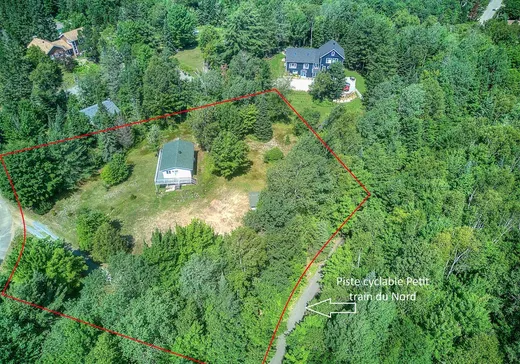 House for sale - 89 Rue des Horizons, Mont-Blanc, J0T 2G0