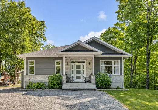 Bungalow à vendre - 740 Route de St-Achillée, Château-Richer, G0A1N0