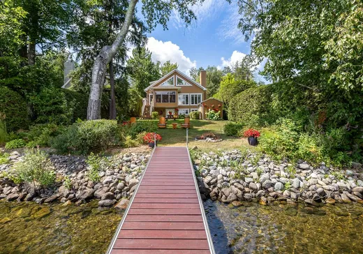 House for sale - 332 Rue Monseigneur-Vel, Magog, J1X 3W5