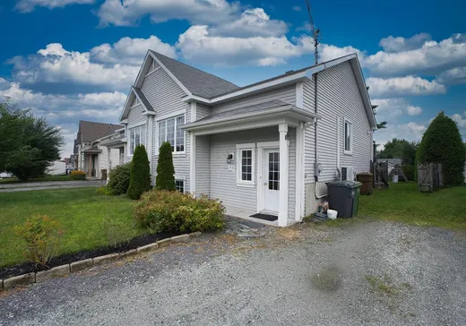 Paliers multiples à vendre - 2723 Rue des Rocheuses, Sherbrooke, J1E0E4