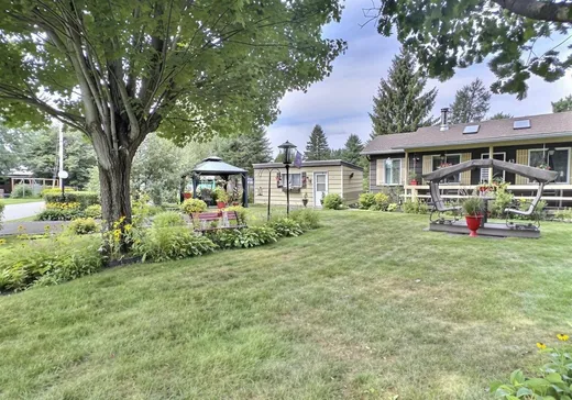 House for sale - 43 Rue des Trois-Lacs, Plessisville, G6L 5J4