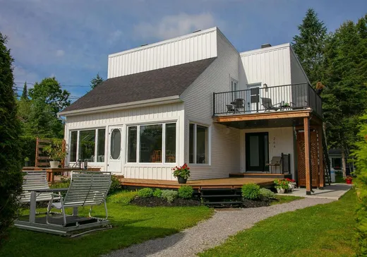 House for sale - 264 Av. du Parc, Magog, J1X 5V6