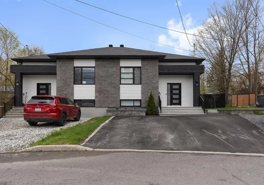 Maison à vendre - 17 Rue Gévry, Waterloo, J0E 2N0