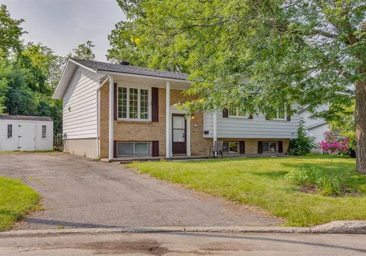Maison à vendre - 33 Av. Ponner, Pointe-Claire (Île de Montréal), H9R 4W4