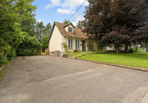 Maison à étages à vendre - 7 Rue St-Christophe, Saint-Jérôme, J7Y3N5