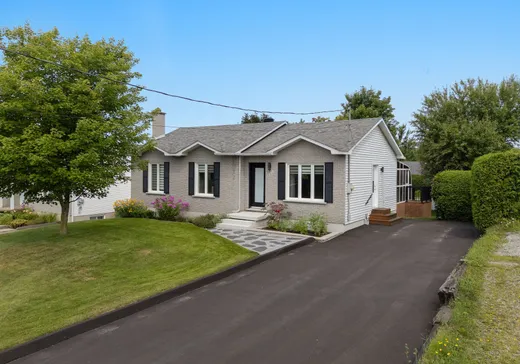 Bungalow à vendre - 2735 Rue Crépeau, Sherbrooke, J1E3Y6