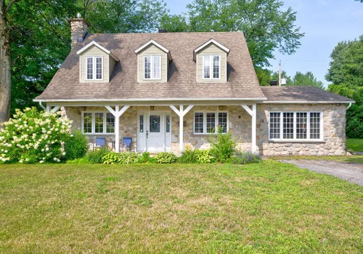 Maison à étages à vendre - 2410 Rue Marie-Jeanne-Lauzon, Terrebonne, J6X4B8