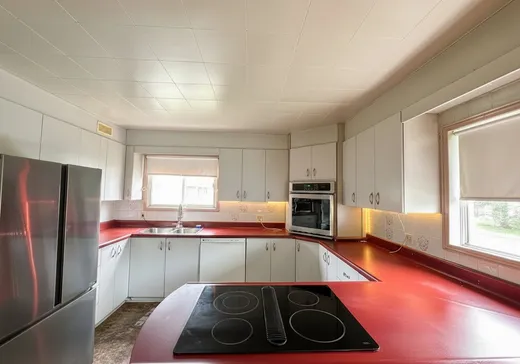 House for sale - 100 Rue de la Plage, Saint-Calixte, J0K 1Z0