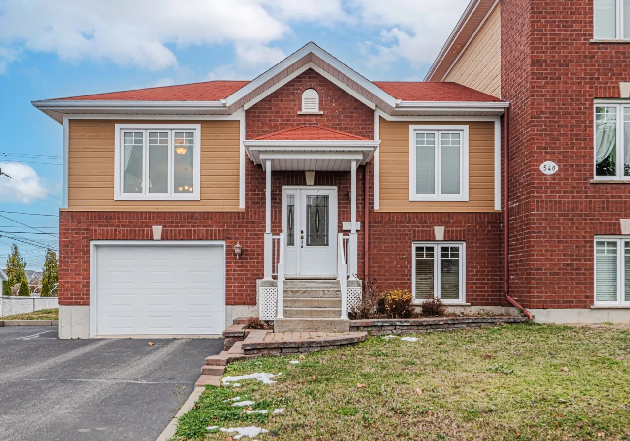 540 Av. Belzile — photo 3
