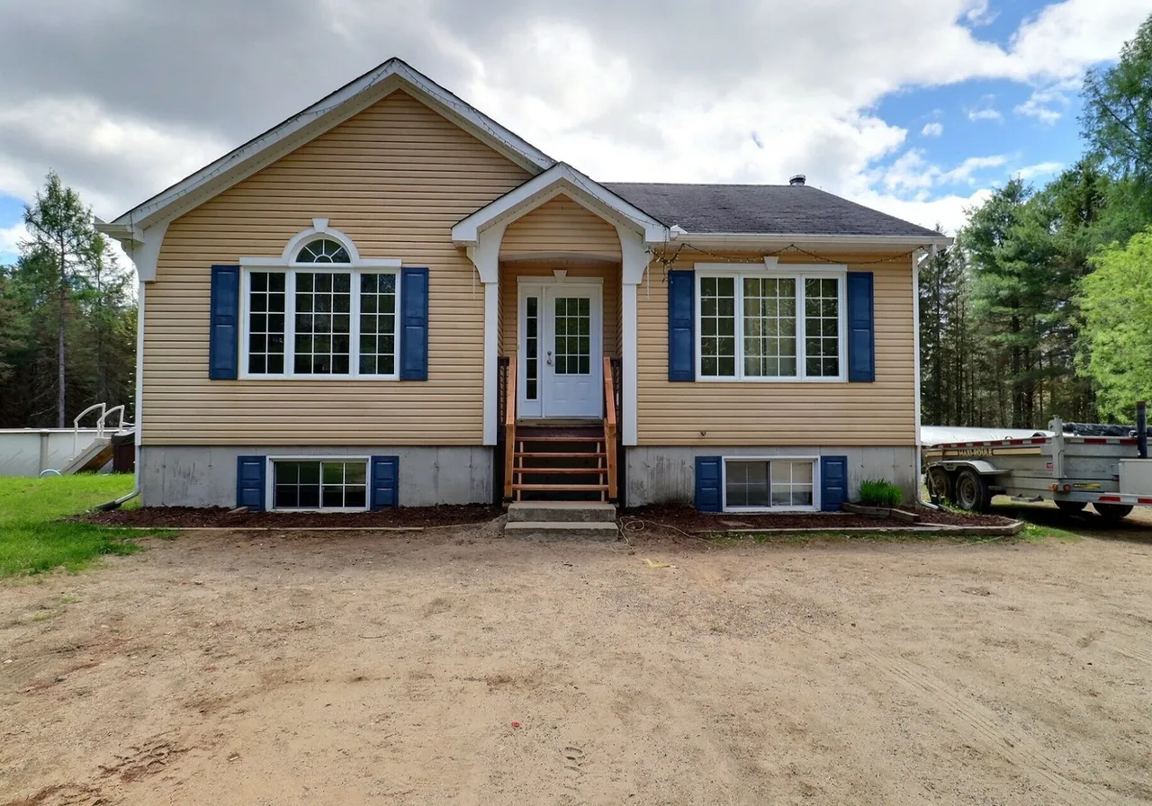 2323 Rue des Épicéas — photo 3