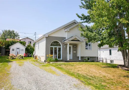 Bungalow à vendre - 1285 Rue des Pensées, Sherbrooke, J1E4H1