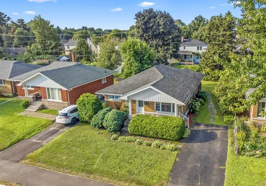Maison à vendre - 44 Boul. Lucien-Cardin, Massueville, J3P 4T6