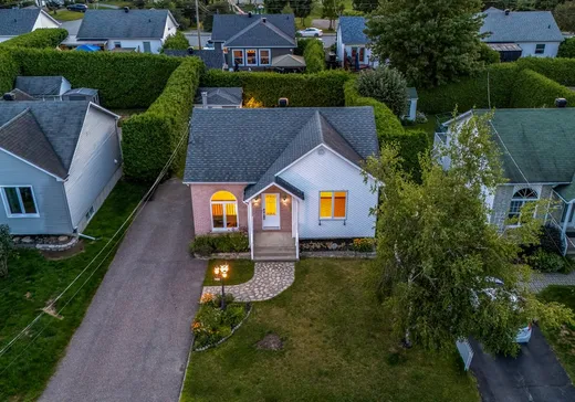 Maison à vendre - 2041 Rue Watopeka, Sherbrooke, J1L 2J7