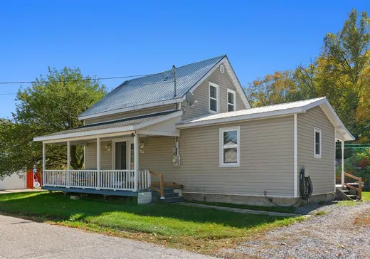 House for sale - 346 Rue Stewart, Bryson, J0X 1H0