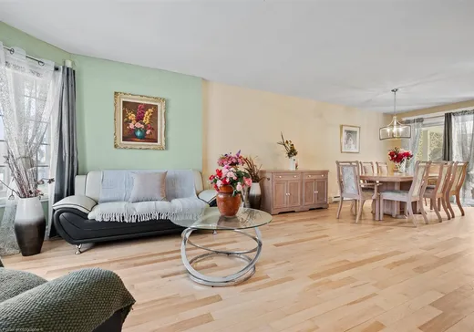 Two or more stories for sale - 688 Rue Léonard-Brown, Saint-Eustache, J7R5J4