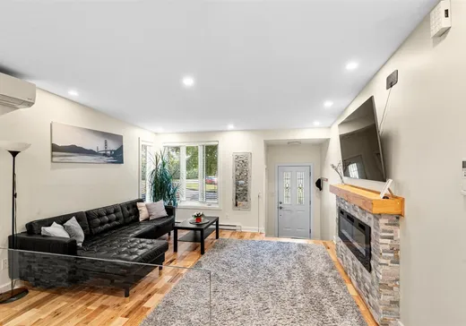 Maison à vendre - 94 Av. Jolliet, Candiac, J5R 5P1