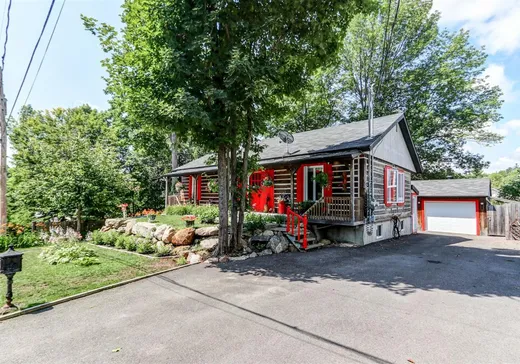 House for sale - 254 Rue Park, Brownsburg-Chatham, J8G 3A3