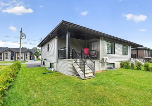 Maison à vendre - 512 Rue des Commissaires, St-Gilles, G0S 2P0