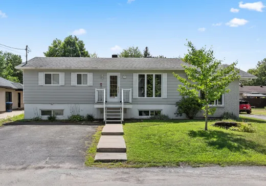 Maison à étages à vendre - 391 Rue Ostiguy, Lavaltrie, J5T2N2