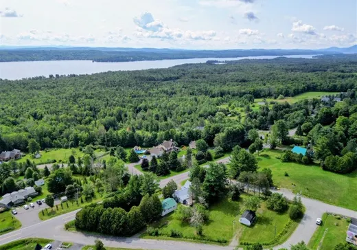 Maison à vendre - 709-715A Ch. des Pères, Magog, J1X 7Y6