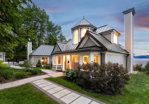 Maison à vendre - 916Z Ch. Viens, Magog, J1X 7T1