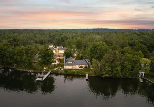 Maison à vendre - 916Z Ch. Viens, Magog, J1X 7T1