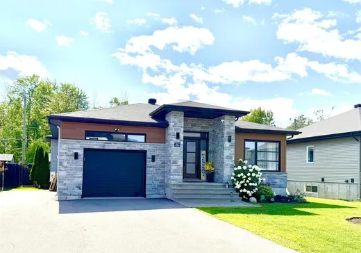 Bungalow à vendre - 129 4e Avenue, Saint-Zotique, J0P1Z0