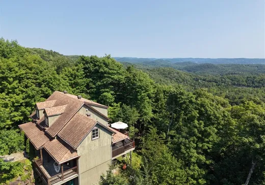 Maison à vendre - 71 Ch. Eagle Nest, St-Adolphe d'Howard, J0T 2B0