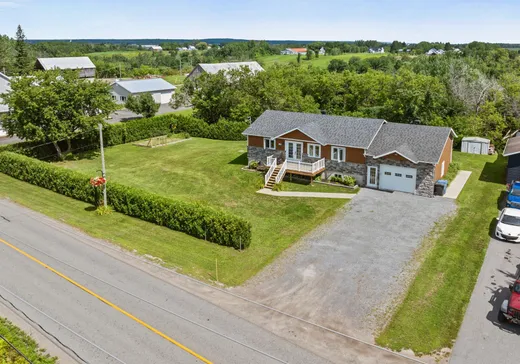 Maison à étages à vendre - 1654 Rue Principale, Saint-Cuthbert, J0K2C0