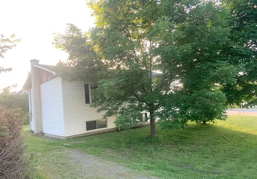 Paliers multiples à vendre - 1975 Rue Belvédère S., Sherbrooke, J1H5R8