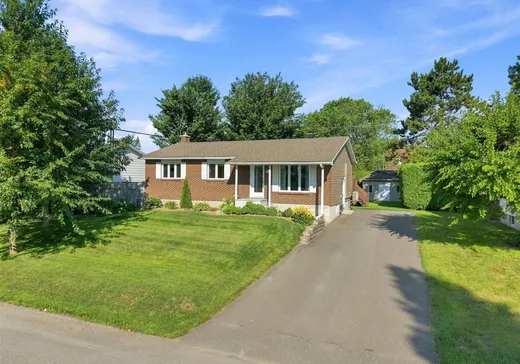 Bungalow à vendre - 2320 Rue Auguste, Drummondville, J2C5J2