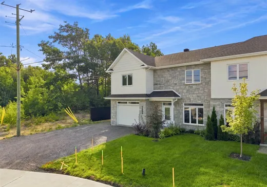 Maison à vendre - 1385 Rue du Satin, Drummondville, J2B 0V5