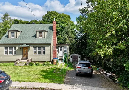 Maison à vendre - 305 Rue Park, Brownsburg-Chatham, J8G 3A3