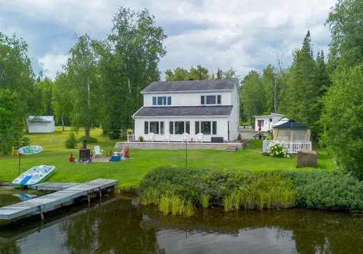 Two or more stories for sale - 216 Ch. du Lac-Ben, Val-d'Or, J9P7B9