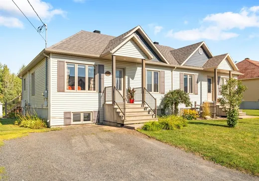 Maison à vendre - 140 Rue Ginette-Genois, Victoriaville, G6T 2H1