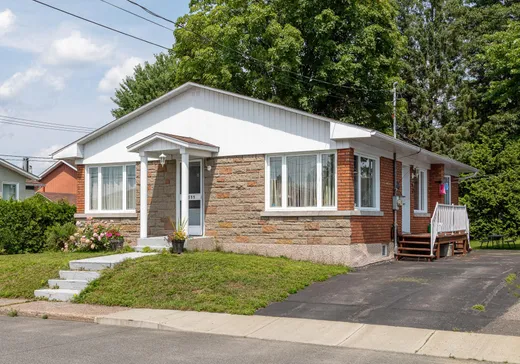 Two or more stories for sale - 2555 110e Avenue, Trois-Rivières, G9Y1Y6