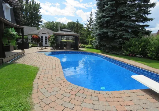 Maison à vendre - 39 Place Durand, Saint-Esprit, J0K 2L0