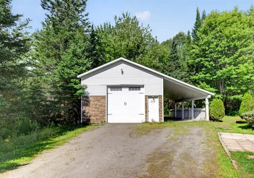 Maison à vendre - 205 Rue des Sources, Saint-Calixte, J0K 1Z0